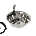 Edelstahl-Waschbecken mit Wasserhahn und flexibler Schlauchverbindung für mobile Wasserversorgung beim Camping oder im Transporter. Ideal für den Einbau in Bullis oder Marktständen, bietet eine praktische Lösung für fließendes Wasser.