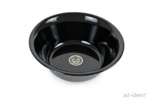 Schwarzes Waschbecken aus Keramik mit Abfluss, ideal für mobile Wasserversorgung im Campingbereich oder beim Ausbau von Bullis und Transportern. Perfekt für Frischwasser- und Grauwasserlösungen sowie Marktstände.