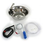 Edelstahl-Waschbecken-Set für mobile Wasserversorgung, inklusive Pumpe, Schläuchen und Anschlusskabel. Ideal für Camping, Bulli-Ausbau und Marktstände. Robuste Bauweise für frisches und warmes Wasser.