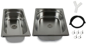 Edelstahl-Waschbecken-Set für mobile Wasserversorgung, ideal für Camping und Fahrzeugausbau. Enthält zwei Waschbecken, Verbindungsstücke, Schlauch und Befestigungselemente. Perfekt für den Einsatz in Bullis, Transportern oder Marktständen.