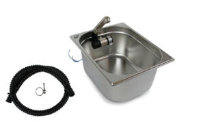 Edelstahl Waschbecken mit Wasserhahn und flexibler Schlauchverbindung, ideal für den mobilen Einsatz beim Camping oder für Marktstände, bietet praktische Lösungen für die mobile Wasserversorgung.
